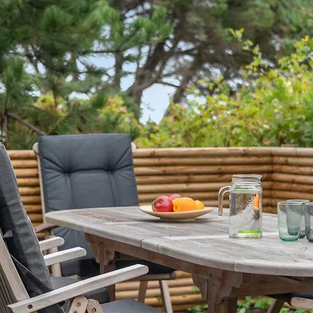 Pascal - 25m From The Sea By Interhome